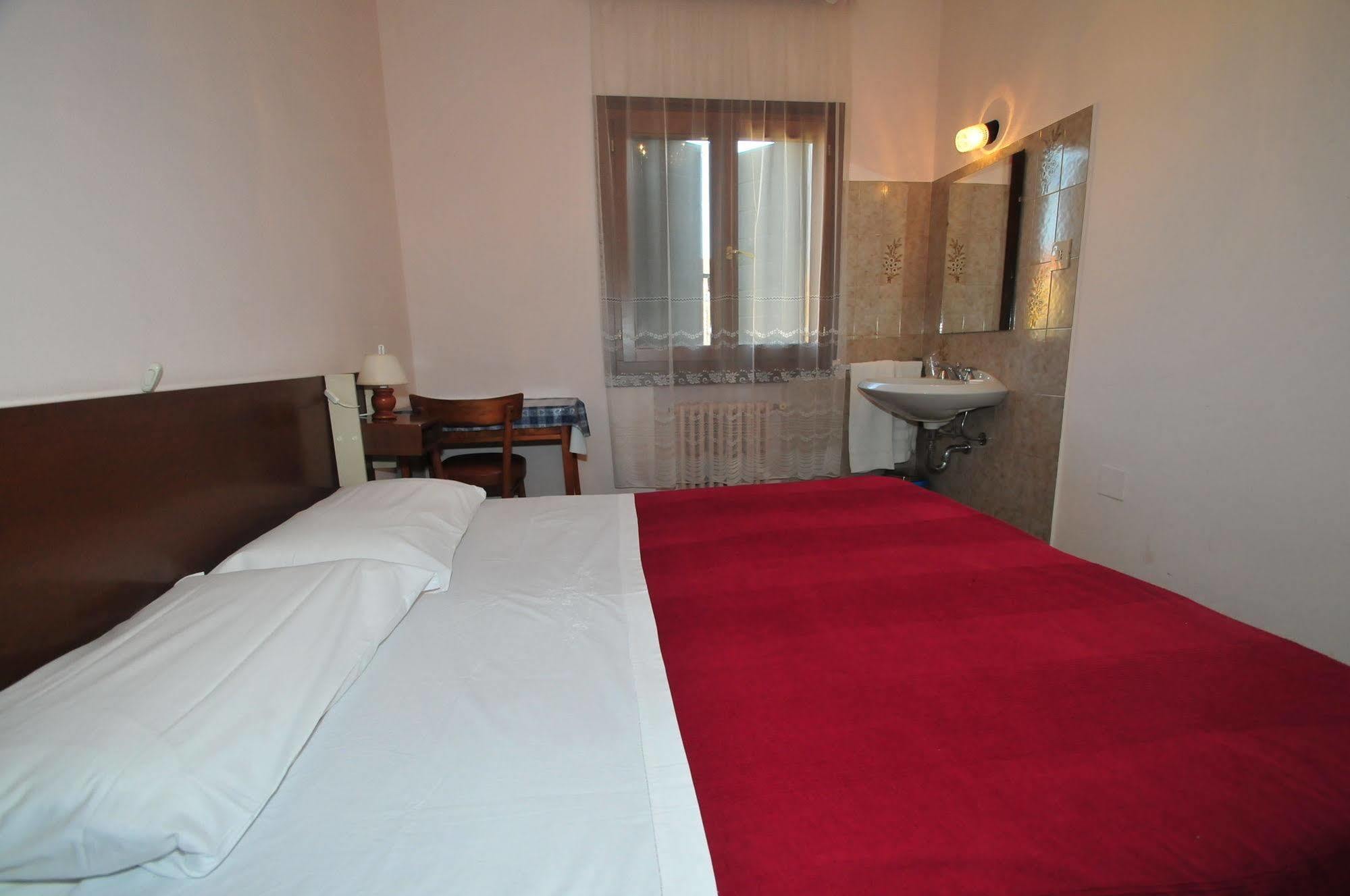 Locanda Sant'Anna Hotel Venesia Bagian luar foto